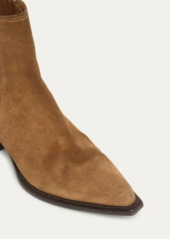 GWF00549F00449655100 Debbie beatles suede ankle boot