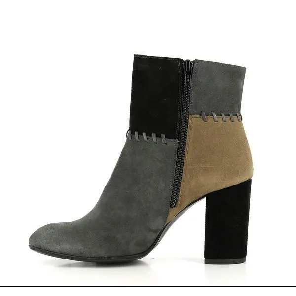 Igualados MC-17 Black, Grey & Beige Ankle Boots