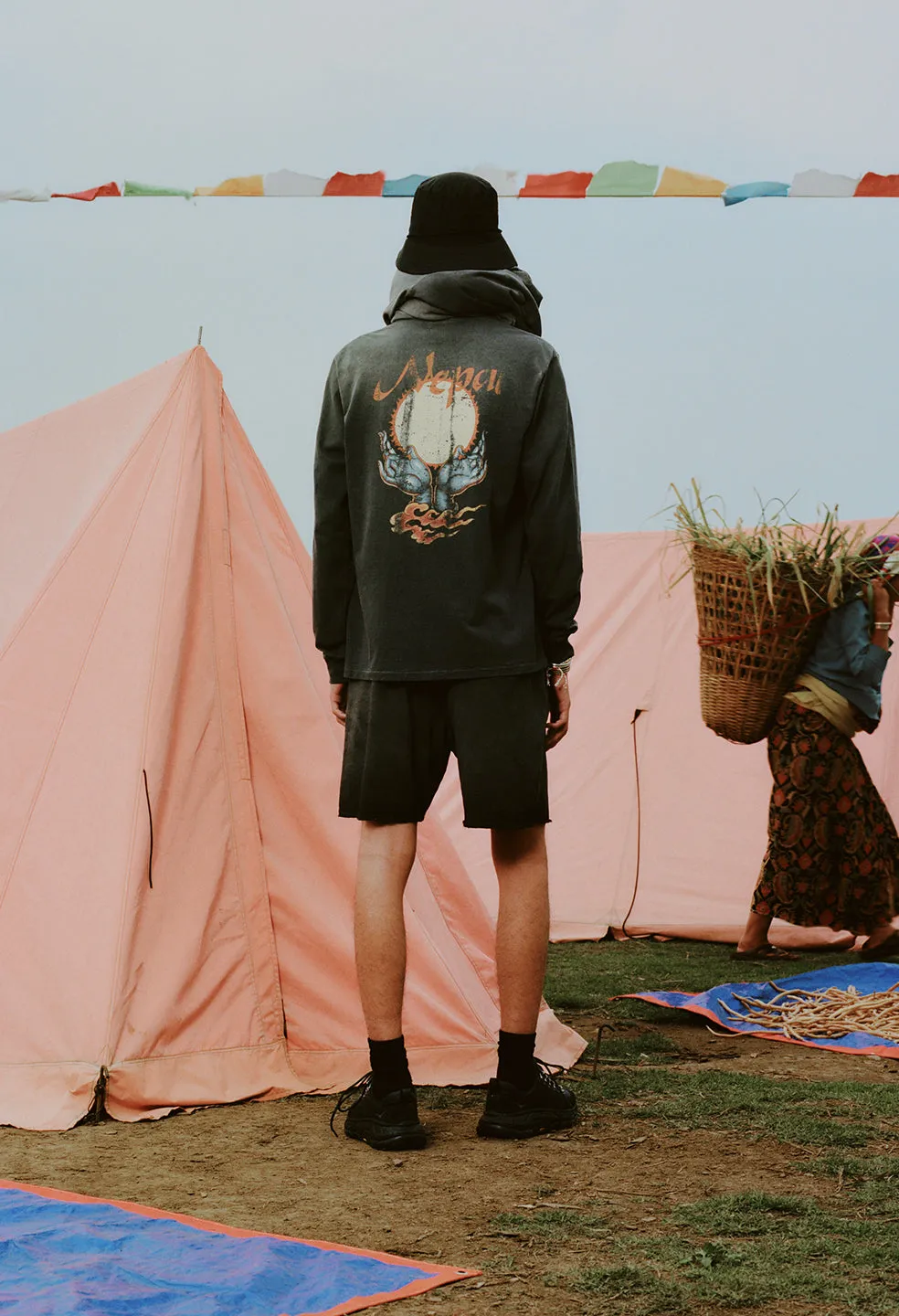 Tuck Terry Shorts / Oil Wash Black